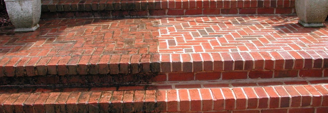 1140-x-395-Pressure-washing-brick